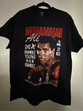 Muhammad Ali Graphic Tee — NEW